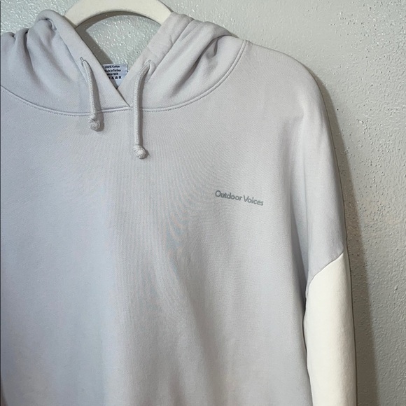 Outdoor Voices XL White Gray Colorblock Hoodie Sweatshirt Soft Relax Fit Pockets - Picture 1 of 15